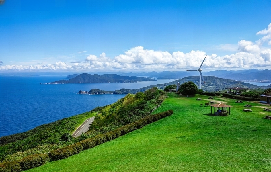 Tawarajima Ride: Ocean and Mountains of the Islands